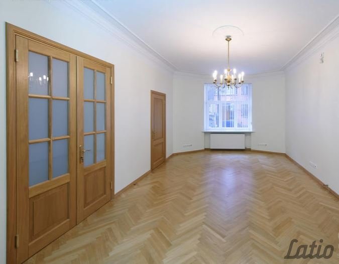 Komerctelpas — Krišjāņa Valdemāra iela 33, Rīga, Centrs