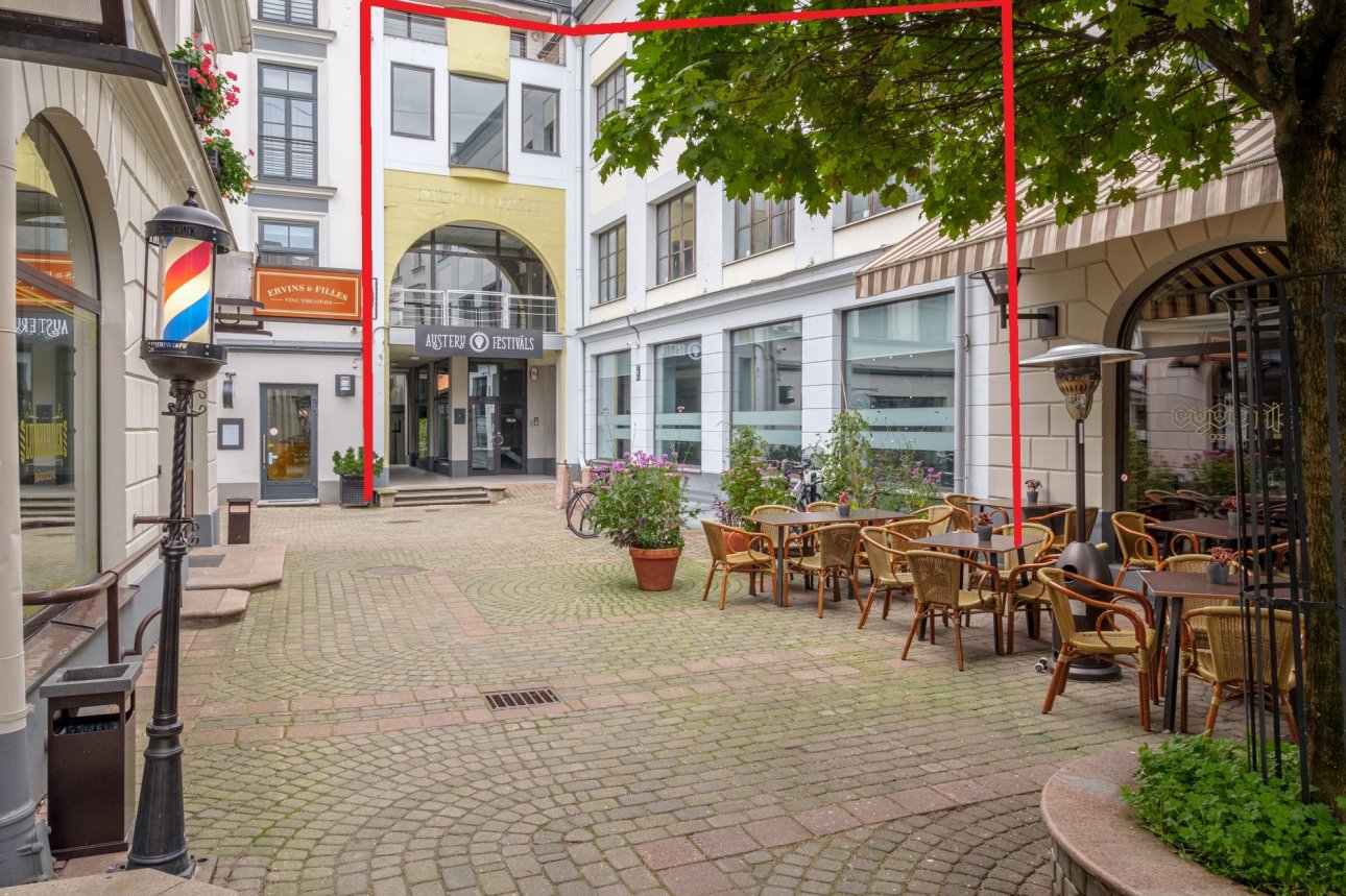 Komerctelpas — Elizabetes iela 87, Rīga, Centrs