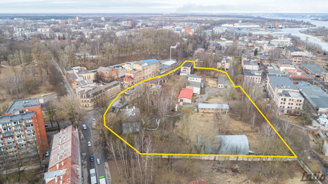 Zeme — Daugavgrīvas iela 57, Rīga, Dzirciems