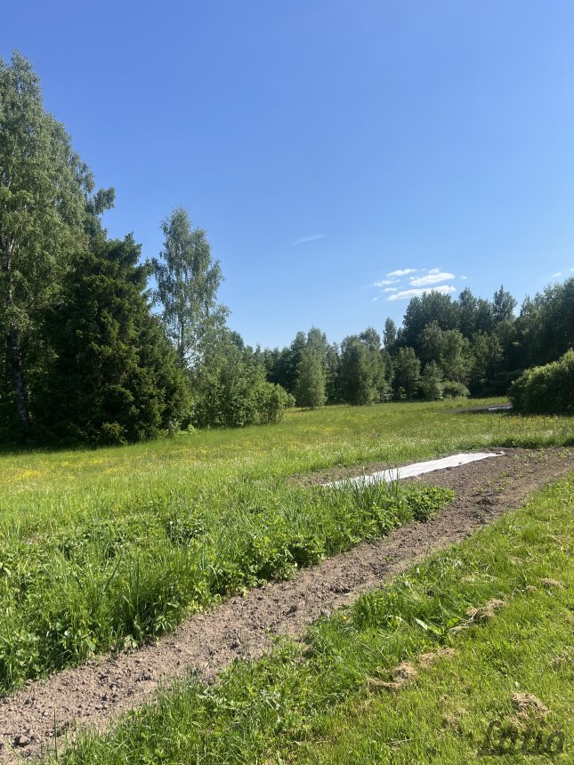 Zeme — Smilšu iela, Valdemārpils, Talsu novads