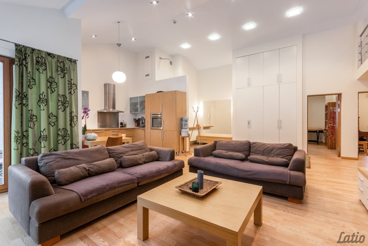 Cits — Hospitāļu iela 36A, Rīga, Brasa