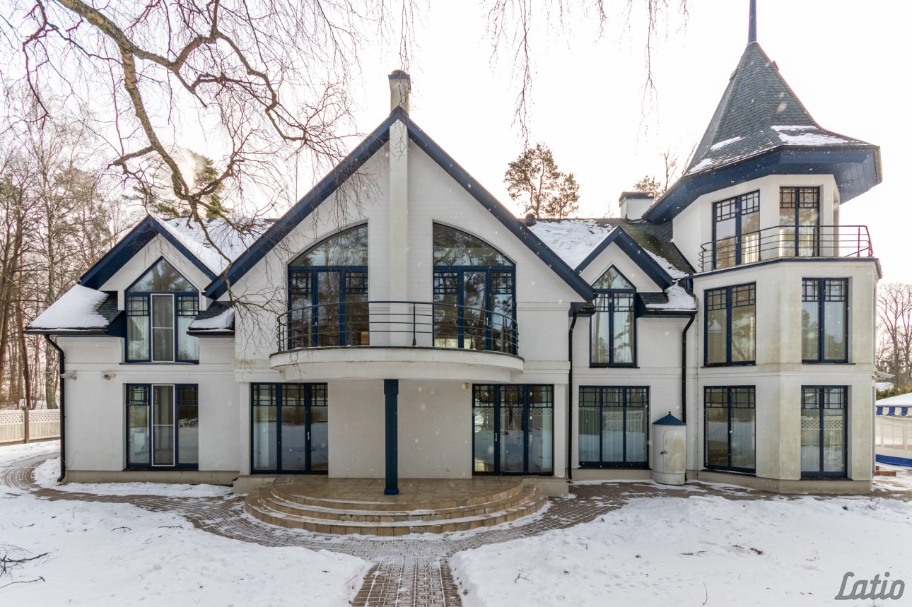 Māja — Parka iela 2, Jūrmala, Jūrmalas pilsēta
