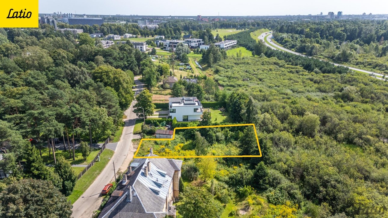 Zeme — Stendera iela, Rīga, Mežaparks