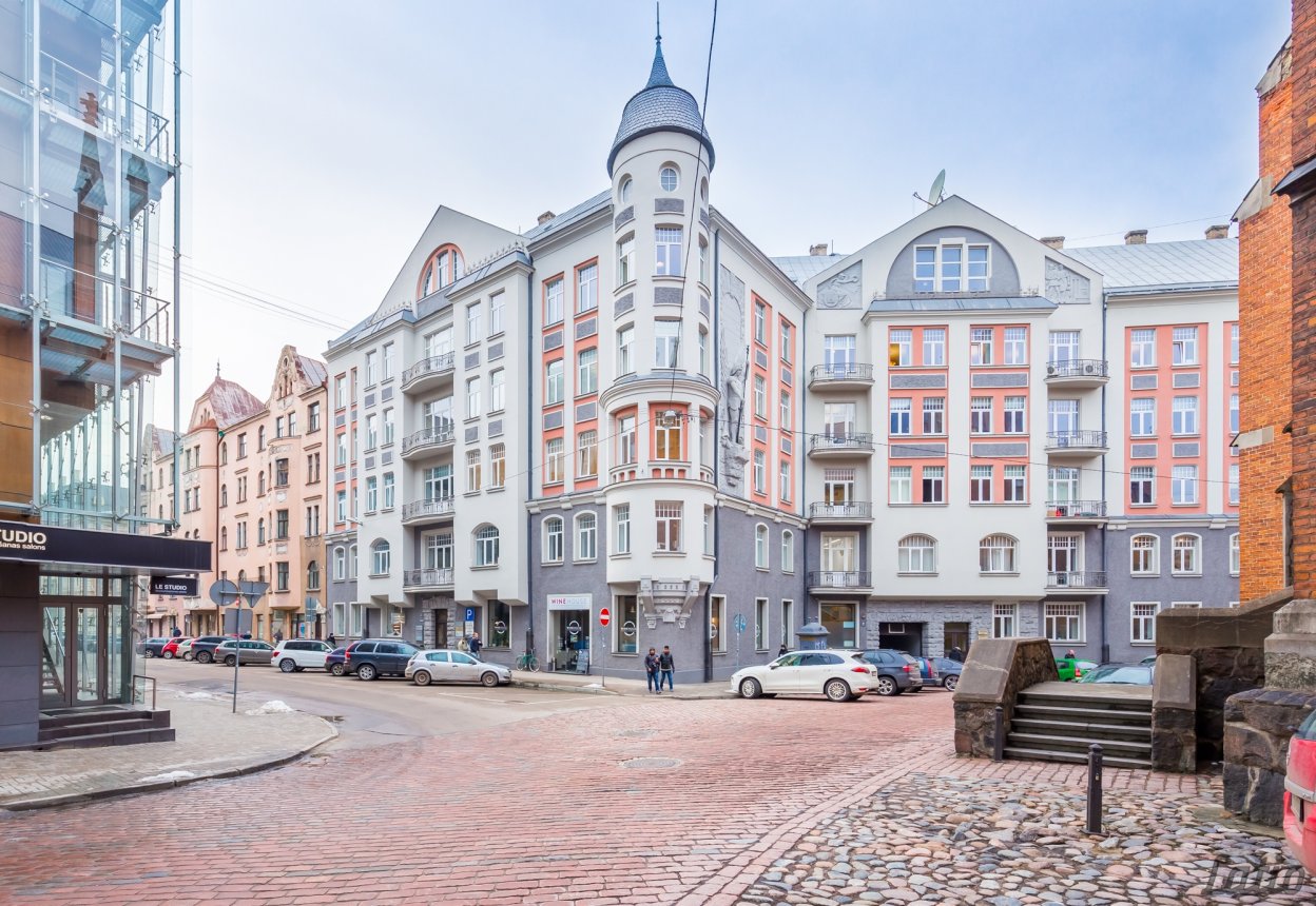 Komerctelpas — Baznīcas iela 31, Rīga, Centrs