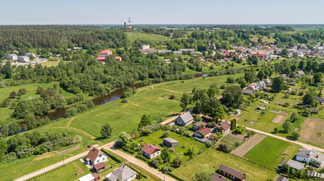 Zeme — Lakstīgalu iela, Sabile, Talsu novads